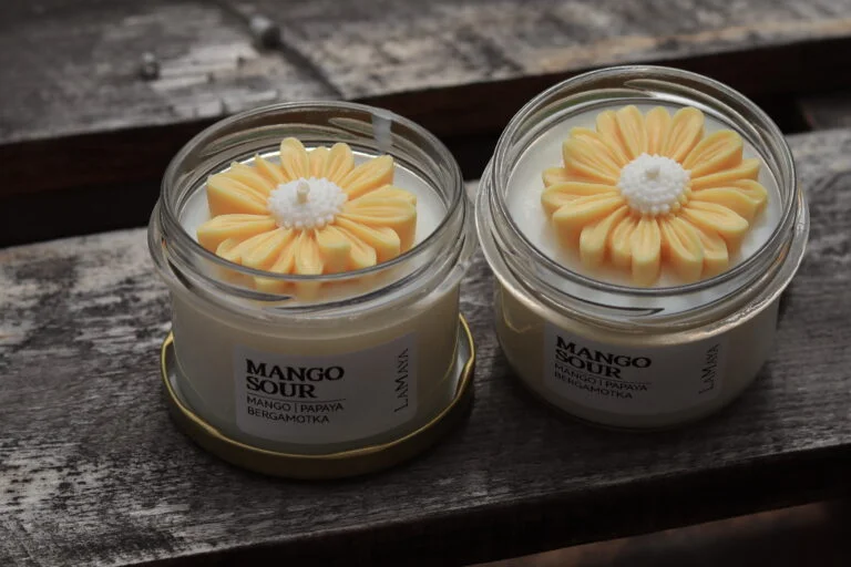 Świeca zapachowa o zapachu mango