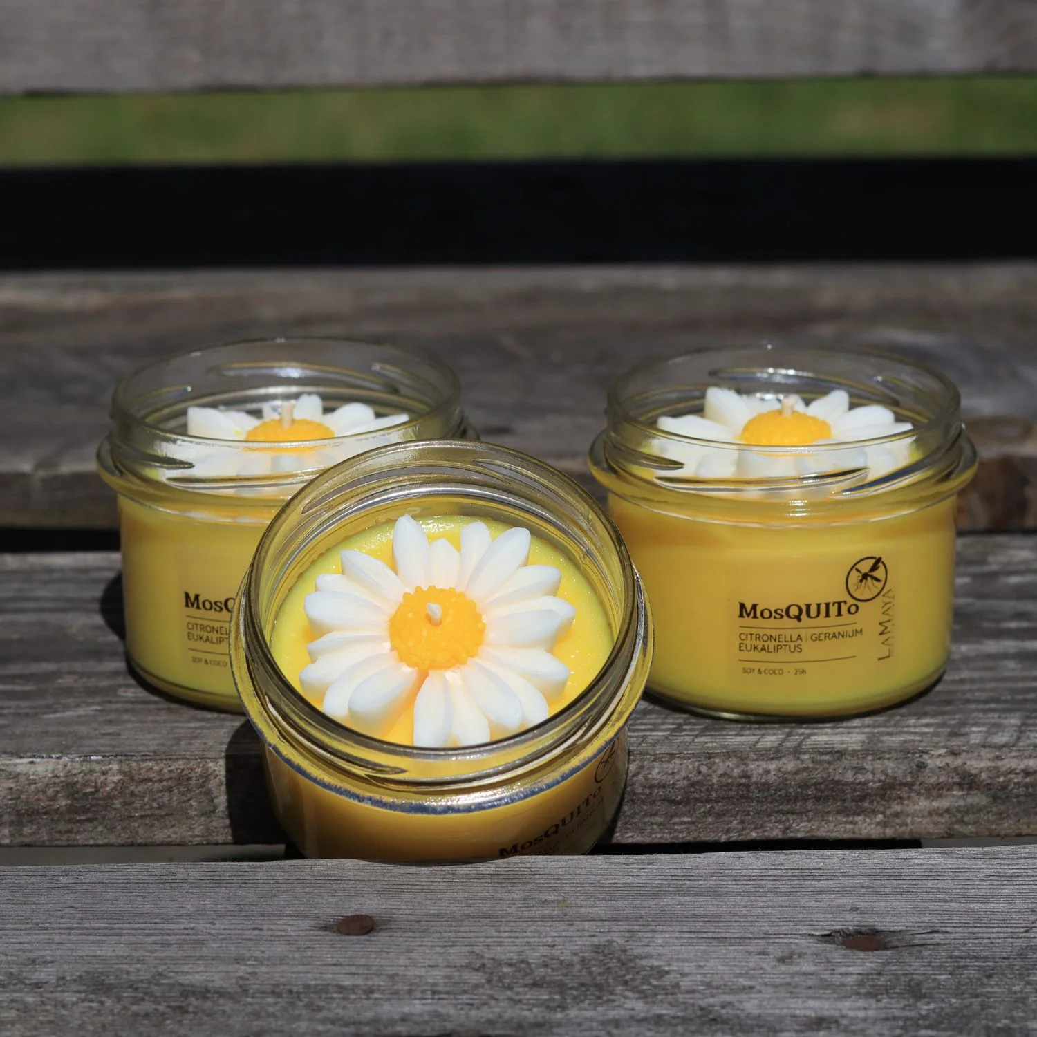 świeca przeciwko komarom